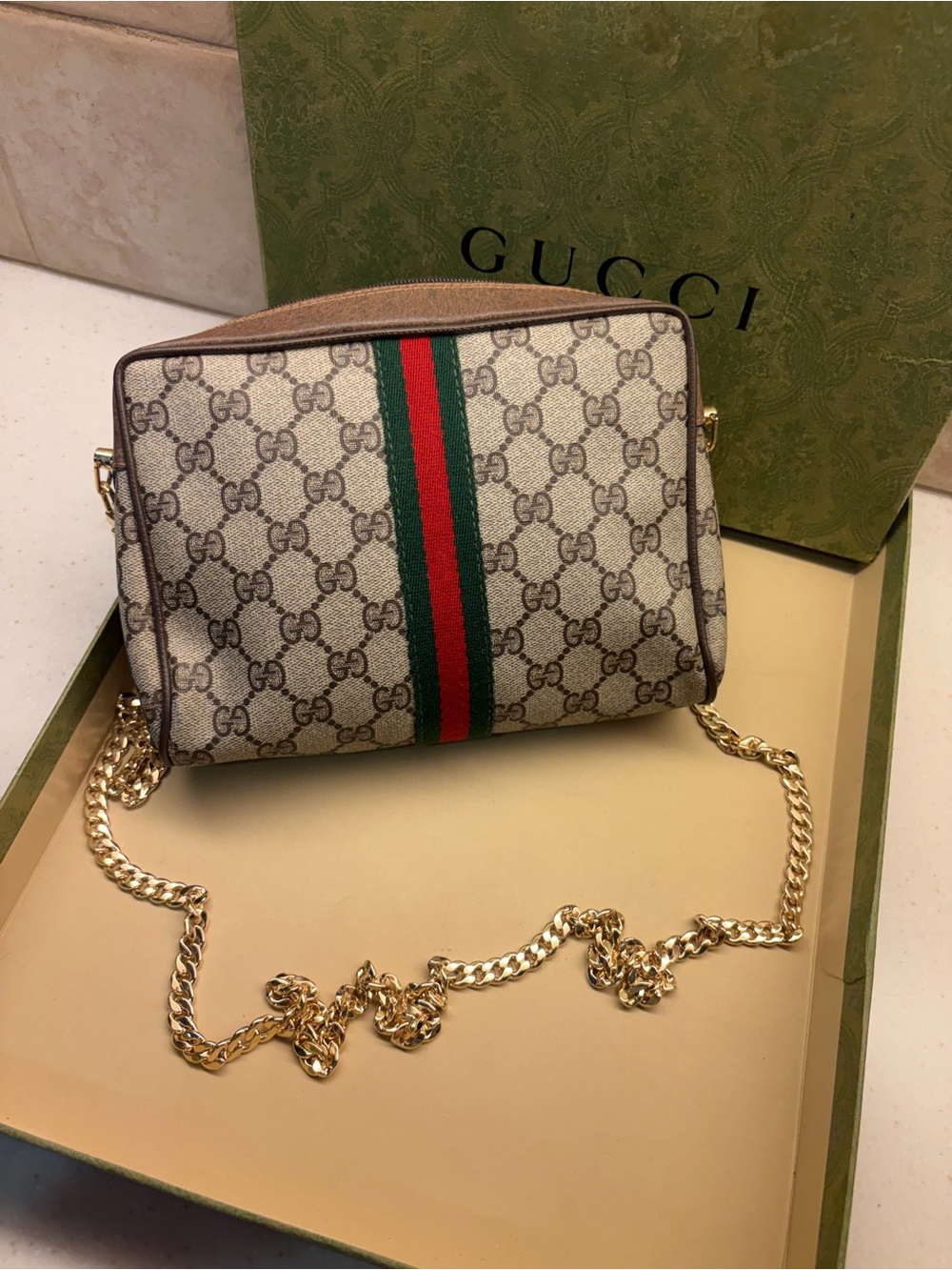 Gucci Cross bag
